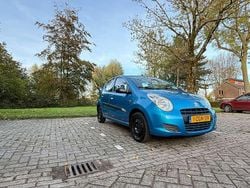 Blauw Gebruikt 2015 Suzuki Alto Hatchback | € 6.500 (Eerlijke prijs)