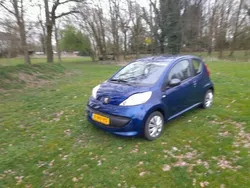 Blauw Gebruikt 2007 Peugeot 107 Hatchback | € 2.390 (Eerlijke prijs)