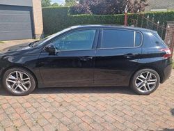 Zwart Gebruikt 2017 Peugeot 308 Hatchback | € 9.500 (Eerlijke prijs)