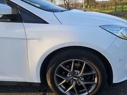 Gebruikt 2013 Ford Focus SYNC Edition Sedan | € 4.600 (Goede deal)