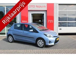 Blauw Gebruikt 2012 Toyota Yaris Hatchback | € 9.500 (Eerlijke prijs)