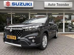 Zwart Gebruikt 2022 Suzuki SX4 S-Cross SUV | € 27.750 (Eerlijke prijs)