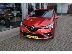 Rood Gebruikt 2022 Renault Clio V R.S. Hatchback | € 19.950 (Duur)