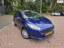 Blauw Gebruikt 2015 Ford Fiesta Style Hatchback | € 4.599 (Goede deal)