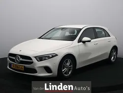Wit Gebruikt 2021 Mercedes A160 Business Hatchback | € 23.450 (Eerlijke prijs)