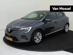 Grijs Gebruikt 2021 Renault Clio V Zen Hatchback | € 15.935 (Eerlijke prijs)