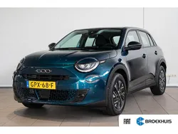 Blauw, metallic lak Gebruikt 2024 Fiat 600 Urban SUV | € 26.895 (Eerlijke prijs)