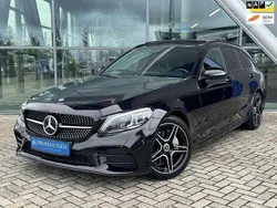 Zwart, metallic lak Gebruikt 2020 Mercedes C200 Premium Stationwagen | € 30.950 (Eerlijke prijs)