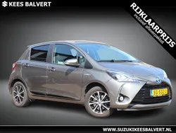 Grijs Gebruikt 2018 Toyota Yaris Hybrid Design Hatchback | € 16.450 (Eerlijke prijs)