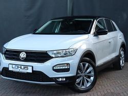 Wit Gebruikt 2018 VW T-Roc Style SUV | € 19.650 (Eerlijke prijs)