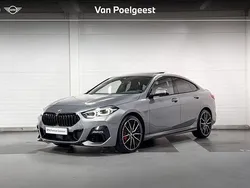Skyscraper grey metallic (grijs metallic) Gebruikt 2024 BMW 220 M Sport Coupé | € 40.900 (Eerlijke prijs)