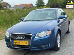 Blauw, metallic lak Gebruikt 2005 Audi A4 Proline Sedan | € 3.999 (Eerlijke prijs)