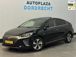 Zwart Gebruikt 2019 Hyundai Ioniq Premium Sedan | € 12.745 (Eerlijke prijs)