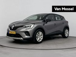 Grijs Gebruikt 2023 Renault Captur Evolution SUV | € 20.435 (Eerlijke prijs)
