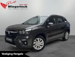 Grijs, metallic lak Nieuw 2025 Suzuki SX4 S-Cross SUV | € 32.849 (Eerlijke prijs)