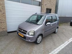 Paars Gebruikt 2004 Opel Agila Cosmo Hatchback | € 1.450 (Goede deal)