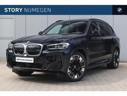 M carbonschwarz (zwart metallic) Gebruikt 2022 BMW iX3 Comfort Edition SUV | € 42.750 (Eerlijke prijs)