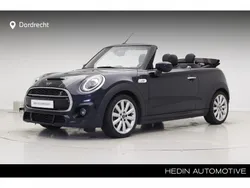 Enigmatic black (blauw metallic) Gebruikt 2019 Mini Cooper S Cabriolet Cabriolet | € 30.895 (Eerlijke prijs)