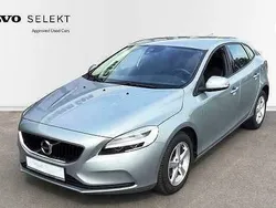 Zilver Gebruikt 2017 Volvo V40 Kinetic Stationwagen | € 17.000 (Eerlijke prijs)