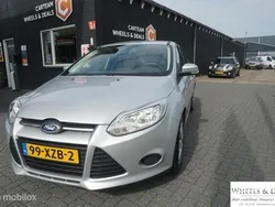 Grijs Gebruikt 2012 Ford Focus Trend Hatchback | € 6.495 (Iets duurder)