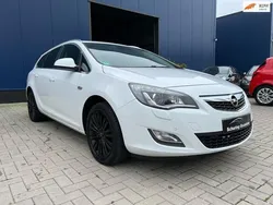 Wit Gebruikt 2011 Opel Astra Cosmo Stationwagen | € 7.249 (Eerlijke prijs)