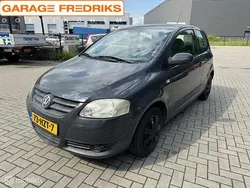 Grijs Gebruikt 2009 VW Fox Trendline Hatchback | € 2.435 (Eerlijke prijs)