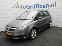 Grijs Gebruikt 2005 Opel Zafira Enjoy MPV | € 1.390 (Eerlijke prijs)