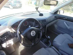 Blauw, metallic lak Gebruikt 1998 VW Golf IV Highline Hatchback | € 599 (Goede deal)