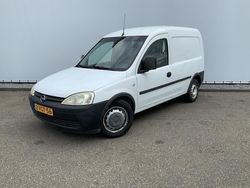 Wit Gebruikt 2010 Opel Combo Selection MPV | € 1.950 (Goede deal)