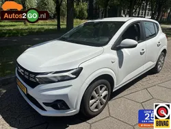 Wit Gebruikt 2023 Dacia Sandero Essentiel Hatchback | € 14.995 (Goede deal)