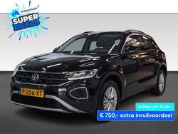 Zwart Gebruikt 2022 VW T-Roc Style SUV | € 25.940 (Goede deal)