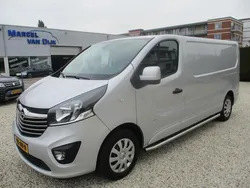 Grijs Gebruikt 2016 Opel Vivaro Sport Van | € 10.950 (Eerlijke prijs)
