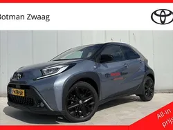 Grijs Gebruikt 2024 Toyota Aygo Design Hatchback | € 24.499 (Iets duurder)