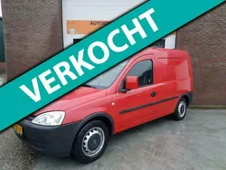 Rood Gebruikt 2006 Opel Combo MPV | € 3.499 (Eerlijke prijs)