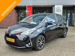 Zwart Gebruikt 2018 Toyota Yaris Hybrid Design Hatchback | € 13.999 (Eerlijke prijs)