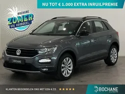 Indium grey/deep black pearl Gebruikt 2020 VW T-Roc Style SUV | € 24.900 (Goede deal)