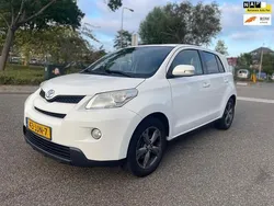 Wit Gebruikt 2009 Toyota Urban Cruiser SUV | € 4.295 (Eerlijke prijs)