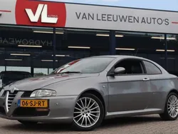 Grijs, metallic lak Gebruikt 2006 Alfa Romeo GT Distinctive Coupé | € 4.248 (Eerlijke prijs)