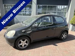 Zwart Gebruikt 2001 Toyota Yaris Luna Hatchback | € 950 (Goede deal)