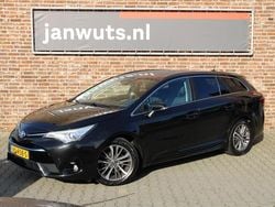 Zwart Gebruikt 2016 Toyota Avensis Stationwagen | € 14.950 (Iets duurder)