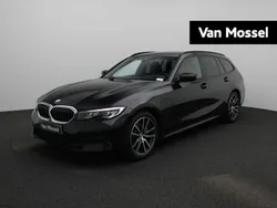 Zwart Gebruikt 2021 BMW 320 Executive Stationwagen | € 31.400 (Eerlijke prijs)