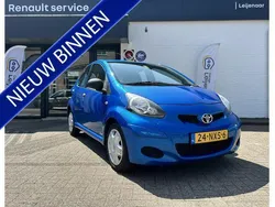 Blauw Gebruikt 2011 Toyota Aygo Hatchback | € 3.210 (Eerlijke prijs)