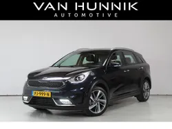Blauw, metallic lak Gebruikt 2017 Kia Niro First Edition SUV | € 16.450 (Eerlijke prijs)