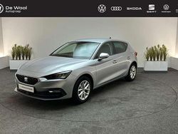 Urban silver Gebruikt 2023 Seat Leon ST Business Stationwagen | € 21.800 (Eerlijke prijs)
