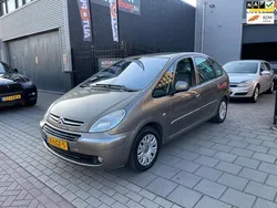 Bruin Gebruikt 2010 Citroën Xsara Picasso MPV | € 1.999 (Eerlijke prijs)