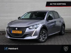 Grijs, metallic lak Gebruikt 2023 Peugeot e-208 Style Hatchback | € 29.995