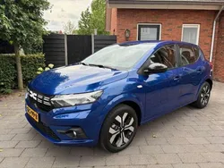 Blauw, metallic lak Gebruikt 2024 Dacia Sandero Journey Hatchback | € 17.990 (Goede deal)