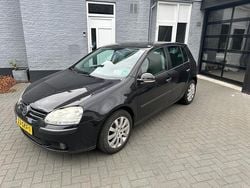 Zwart Gebruikt 2005 VW Golf IV Hatchback | € 1.995 (Eerlijke prijs)