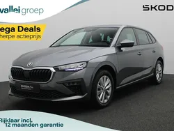 Grijs Gebruikt 2024 Skoda Scala Selection Hatchback | € 24.900 (Eerlijke prijs)