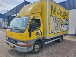 Geel Gebruikt 2003 Mitsubishi Canter Van | € 4.000 (Super prijs)